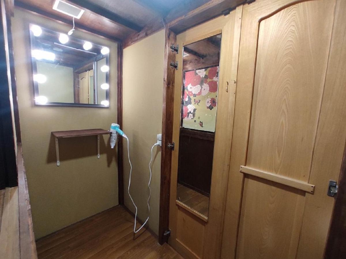 Guesthouse Kincha 駅東口 Utsunomiya Esterno foto